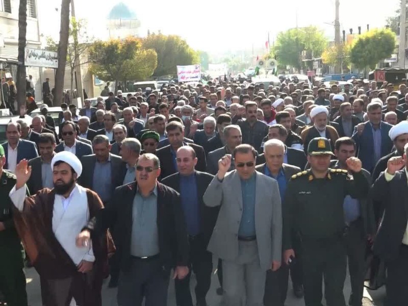 راهپیمایی مردم مناطق مختلف ایلام بر ضد جنایتهای رژیم صهیونیستی راهپیمایی مردم مناطق مختلف ایلام بر ضد جنایتهای رژیم صهیونیستی