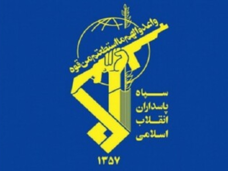 سپاه نهادی انقلابی در خدمت مردم است
