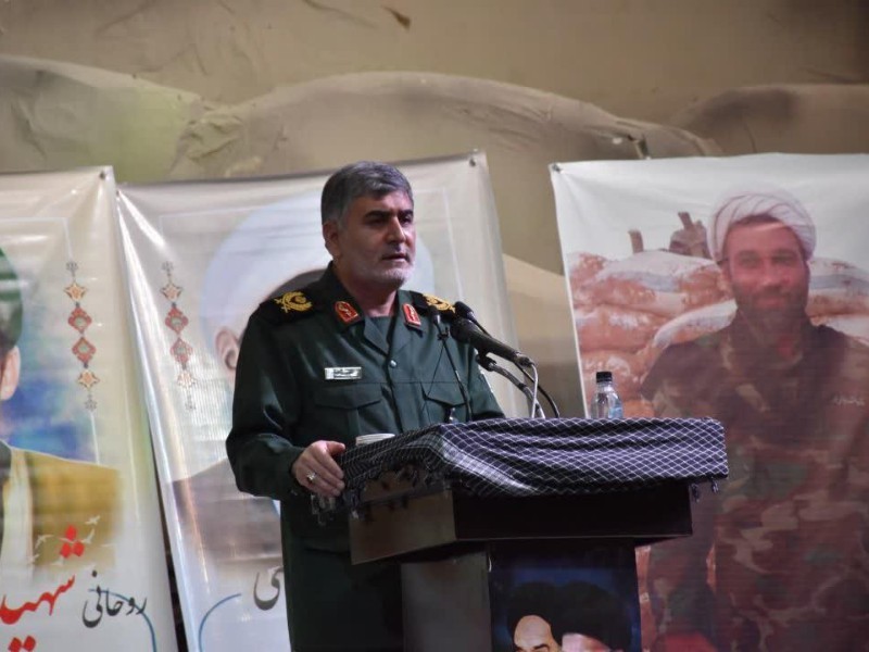 روحانیون در دفاع مقدس نقش محوری داشتند