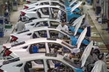 روایتی از صنعتی زیان ده در کشور / وقتی خودروهای بی کیفیت با هزینه بالا به مردم تحویل داده می شود