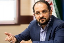 کار، پاسخ همه چیز نیست