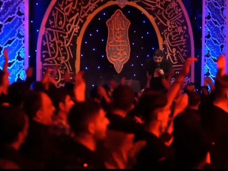 زمینه شنیدنی "علی مه القرآن و القرآن مع علی"