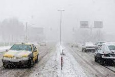 بارش برف‌وباران ایلام را سفیدپوش کرد؛ رانندگان مراقب باشند