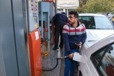 مصرف بنزین کشور در هفتم فروردین به ۱۲۲ میلیون لیتر رسید