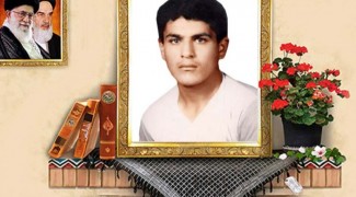 حجاب شما از خون من کوبنده‌تر است