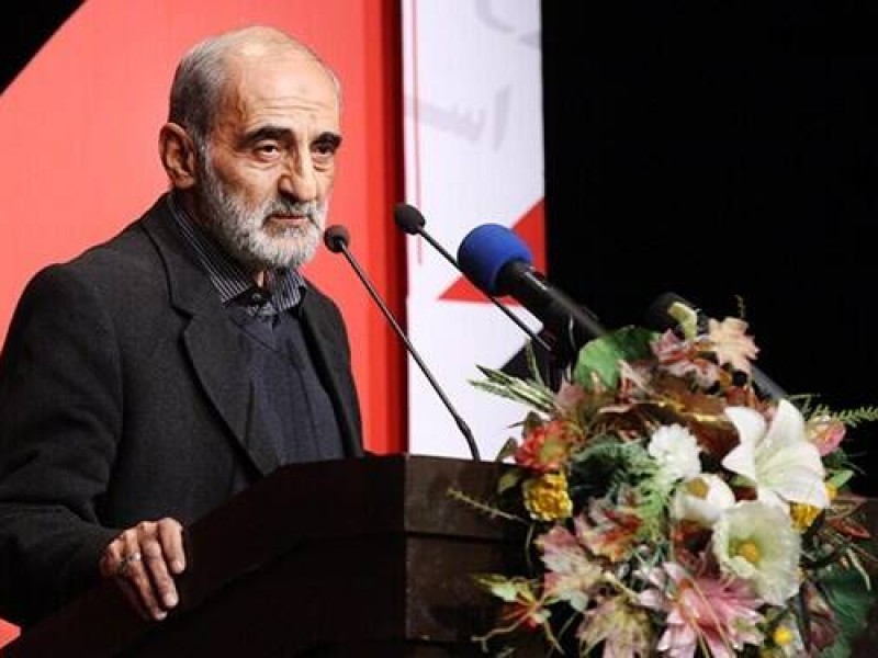 در سر هزار فتنه، نیرنگ‌های رنگی