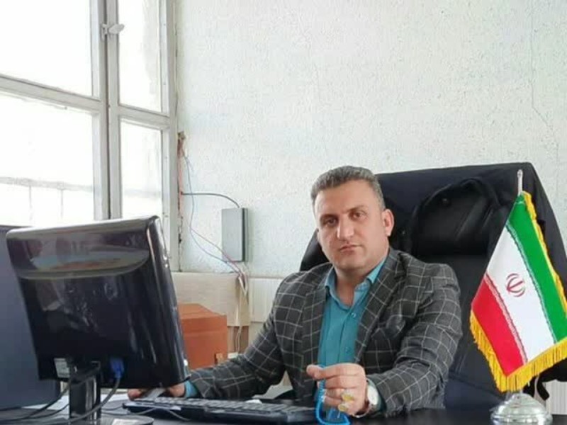 کمک به اشتغال جوانان و معیشت کارگران ایلام جهاد اقتصادی است