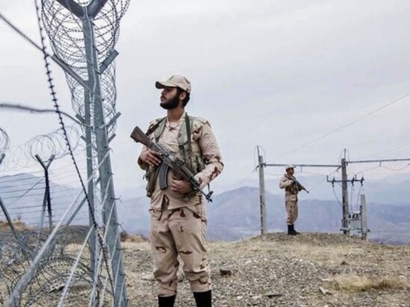 خروج غیرمجاز از مرز طی ایام اربعین ۶ ماه حبس دارد