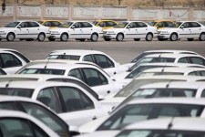 خروج دلالان از بازار خودرو با روند نزولی قیمت‌ها