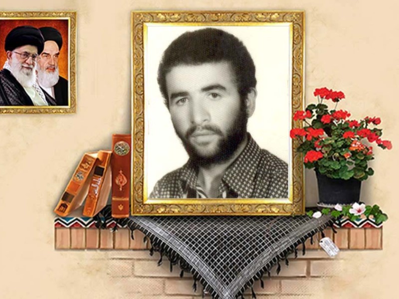 باید در برابر توطئه مفسدان و منافقین بایستیم