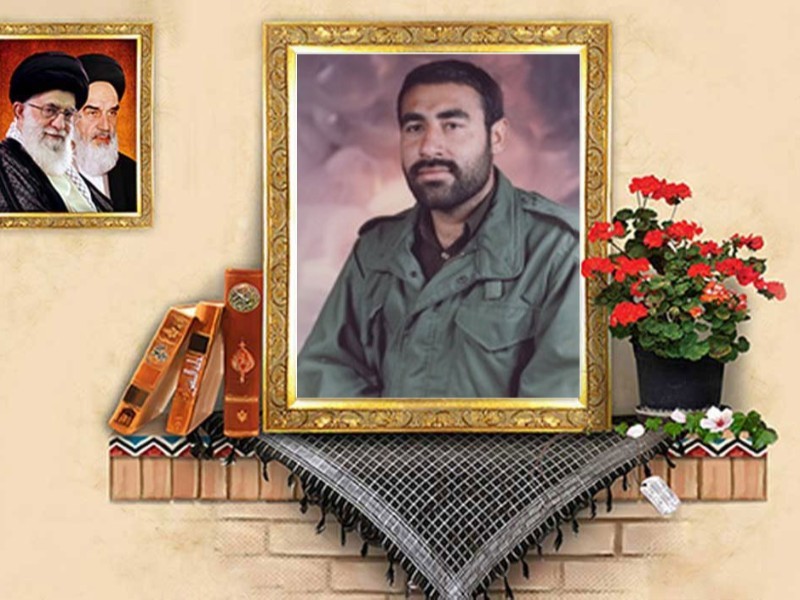 ولایت فقیه همچون ستاره‌ای بر قله انقلاب می‌درخشد