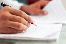 آمریکا منشأ جنایت علیه ملت ایران است