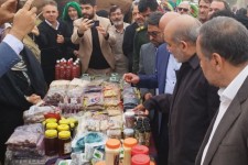 نمایشگاه‌های عرضه صنایع‌دستی نقش مهمی در اقتصاد کشور دارند