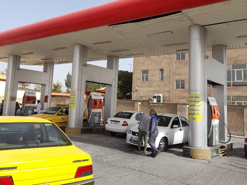 38 جایگاه سوخت در ایلام فعال است