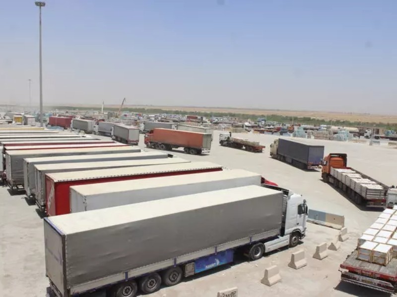 ۳۷۲ هزار تن کالا از مرز مهران به عراق صادر شد