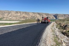 انجام آسفالت راه دسترسی به تنگه کافرین ایلام