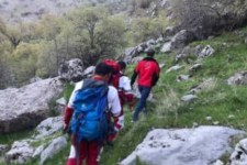 نجات دو فرد گیر افتاده در ارتفاعات شهرستان بدره
