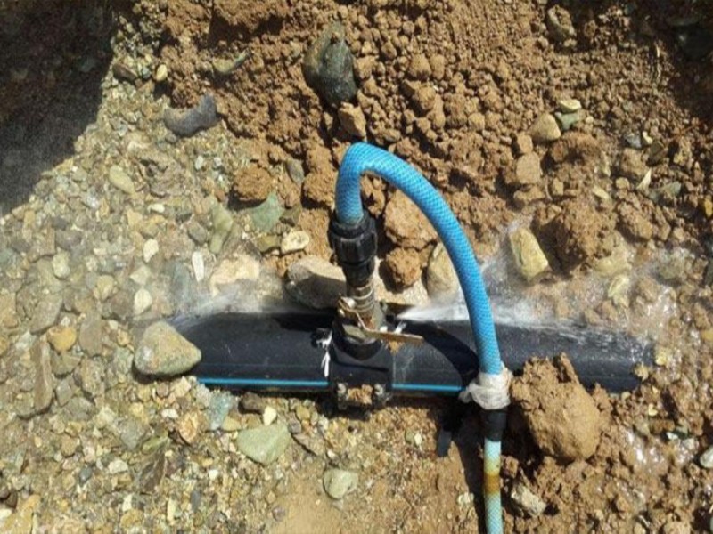 جمع آوری ۱۰ انشعاب آب غیرمجاز در ایلام