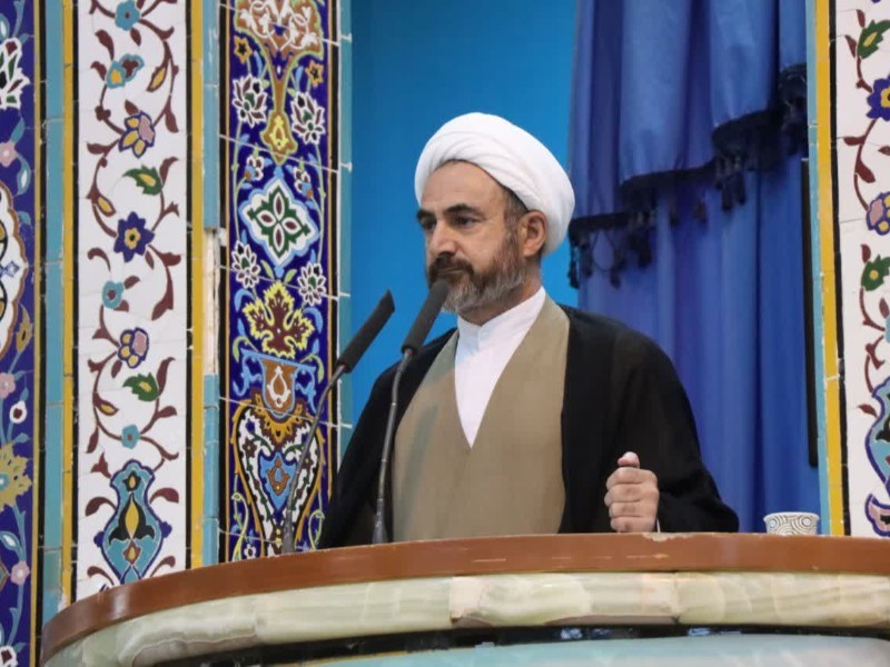 تلاش کارگران مایه استقلال کشور است