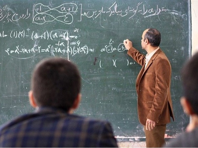 روایتی از معلمی که نماد خدمت است