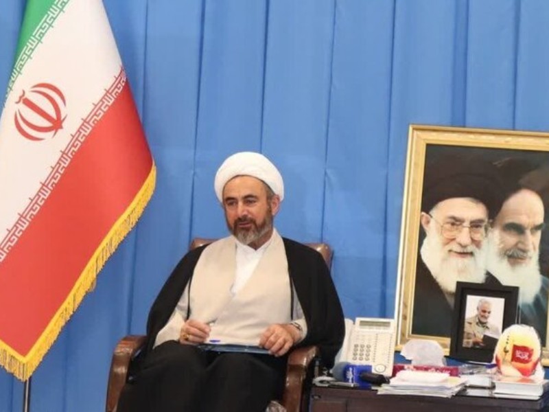 کار معلمی در ادامه راه انبیای الهی است