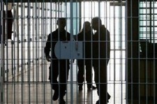 ۲۰ زندانی نیازمند مالی در ایلام آزاد شدند