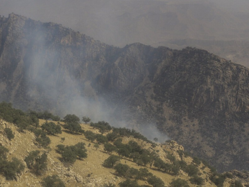 آتش‌سوزی ارتفاعات قلارنگ ایلام مهار شد