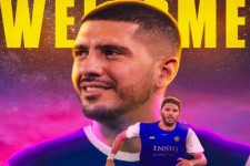 استقلال خوزستان مدافع یونانی جذب کرد