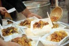 روزانه ۲ هزار غذا بین زائران اربعین توزیع می‌شود