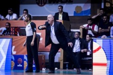 قول قهرمانی نمی‌دهم