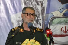 تحصیل در کنار تربیت است