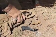 تفحص پیکر مطهر شهید در دهلران