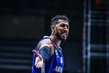 اشتباهات داوران روند بازی را تغییر داد