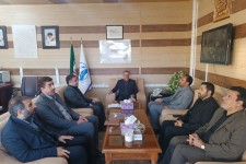 خدمت به خانواده‌های شهدا افتخاری بزرگ است