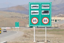 ۲ هزار و ۲۰۰ مترمربع تابلو در جاده‌های ایلام