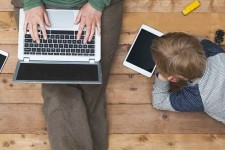 چالش‌های عصر دیجیتال برای رشد کودکان