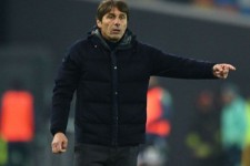 به کونته زنگ زدم و گفتم تو شگفت‌انگیزی