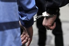 دستگیری سارق مغازه حين سرقت در ايوان