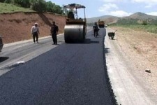 آغاز عملیات اجرایی راه روستایی گرزلنگر دره‌شهر
