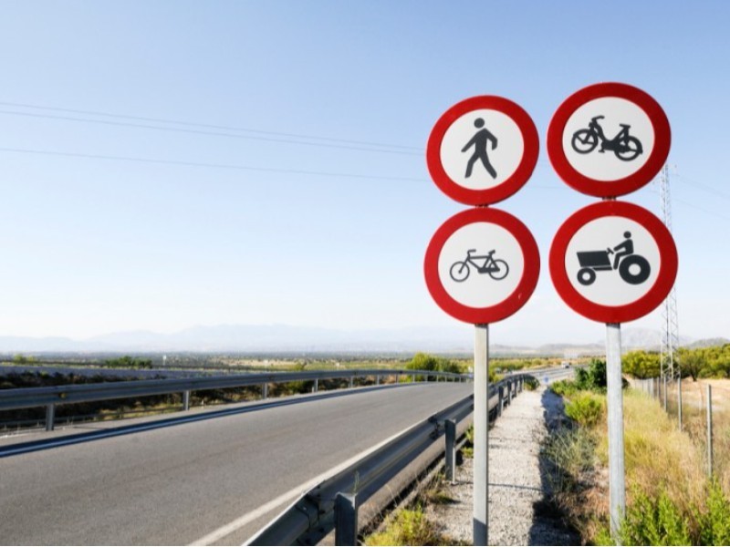 نصب۲ هزار علائم ایمنی در ایلام