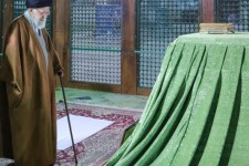 حضور رهبر انقلاب در حرم امام خمینی (ره)  