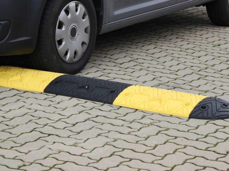 سرعت‌گیرهای نامناسب ایلام - چوار