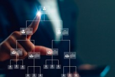 شایسته‌سالاری باید ملاک اصلی انتخاب مدیران باشد