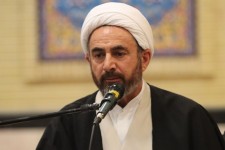 مدیر باید در وسط میدان خدمت باشد