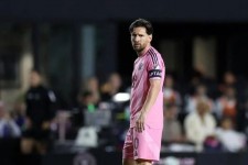 مسی در شب صعود مصدوم شد