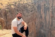 فقط بلاگرم و درآمدم از تبلیغات است