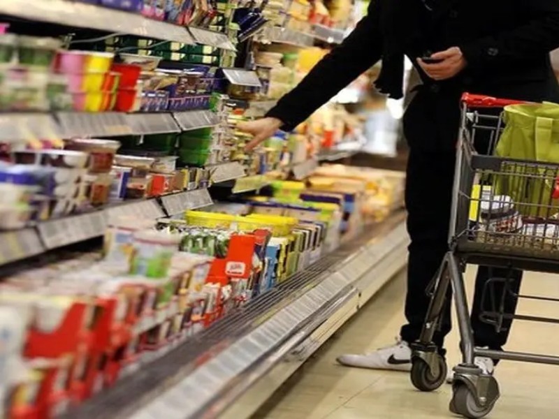 مشکی در تأمین کالاهای اساسی وجود ندارد