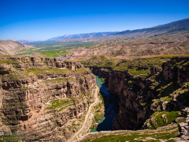 کوهنوردی در دامن طبیعت  شهرستان بدره