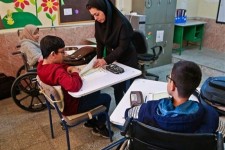 ایلام نیازمند مدرسه ویژه اوتیسم است