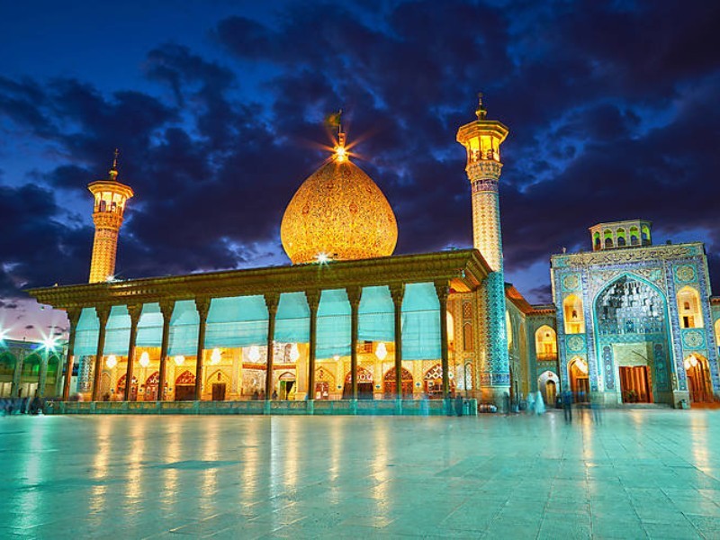 حضرت شاهچراغ (ع)؛ حلقه پیوند ایرانیان با اهل بیت